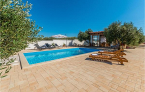 Nice home in Biograd na Moru with Outdoor swimming pool, Private swimming pool and 2 Bedrooms